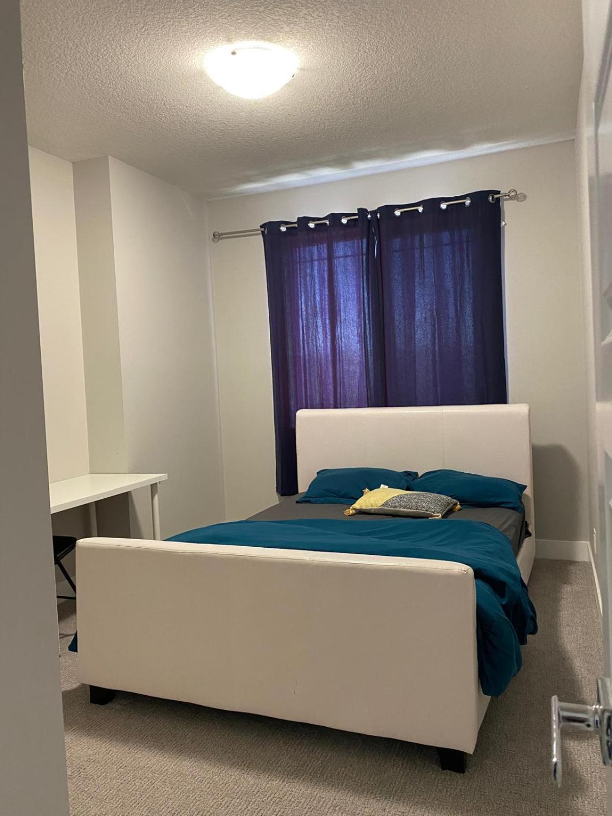 Flowealth Property Luxury Villa Near Lake Netflix Tv Wifi YYC Eksteriør bilde